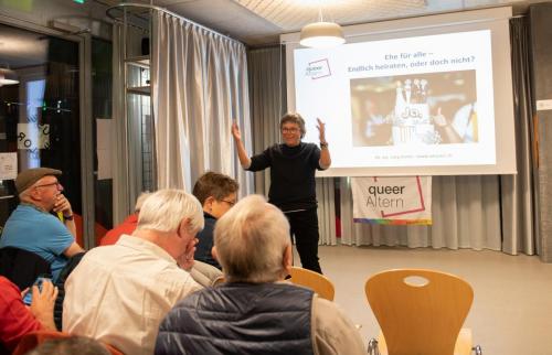 Ehe-fuer-alle queerAltern Regenbogenhaus©Sandra-Meier-gestaltungskiosk.ch-1