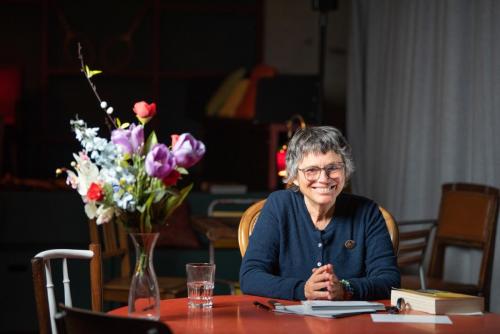 qA-Online Frauenstimmrecht Podium BarbaraBosshard ©S.Meier gestaltungskiosk.ch-17