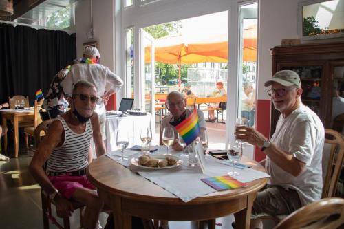 2021 queerAltern Pride-Apero 09 ©Sandra-Meier-gestaltungskiosk.ch 