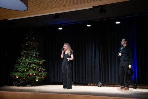 qA Weihnachtsdinner-Show ©Sandra-Meier-gestaltungskiosk.ch-14