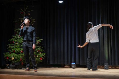 qA Weihnachtsdinner-Show ©Sandra-Meier-gestaltungskiosk.ch-15