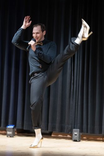 qA Weihnachtsdinner-Show ©Sandra-Meier-gestaltungskiosk.ch-28