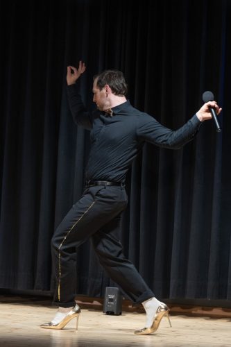 qA Weihnachtsdinner-Show ©Sandra-Meier-gestaltungskiosk.ch-30