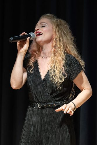 qA Weihnachtsdinner-Show ©Sandra-Meier-gestaltungskiosk.ch-39