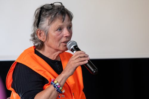 01 queerSalon-25 Barbara-Bosshard-mit-Nadia-Huerlimann © Sandra-Meier-gestaltungskiosk.ch-18