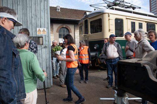 45 queerSalon-25 Besichtigung-mit-Nadia-Huerlimann © Sandra-Meier-gestaltungskiosk.ch-34